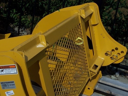 https://photos.machinefinder.com/08/6845608/33728548_large_25910.jpg