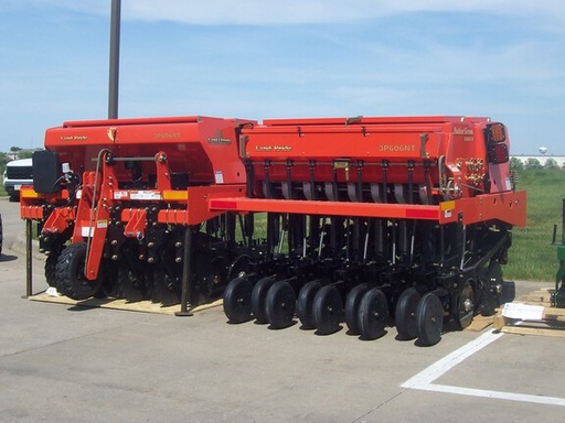 https://photos.machinefinder.com/60/5679860/79948140_large_23834.jpg